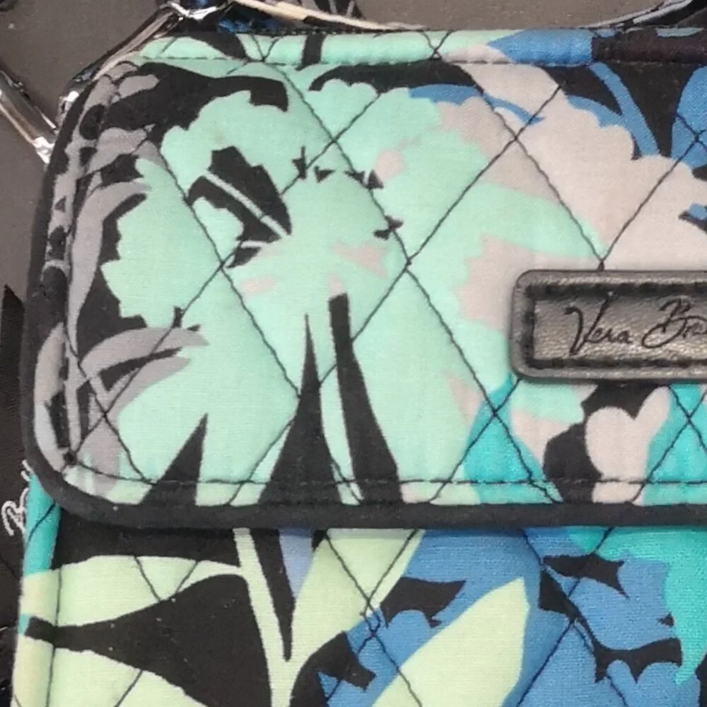 Vera Bradley Double Zip Retired Camofloral Pattern Wristlet Crossbody or Wallet - Picture 11 of 11